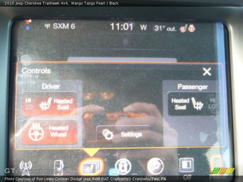 Mango Tango Pearl / Black 2016 Jeep Cherokee Trailhawk 4x4