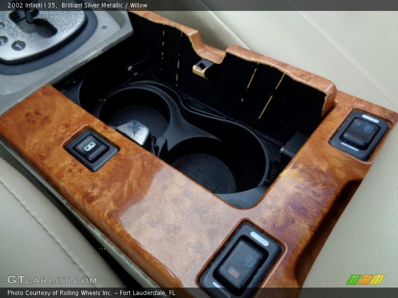 Brilliant Silver Metallic / Willow 2002 Infiniti I 35