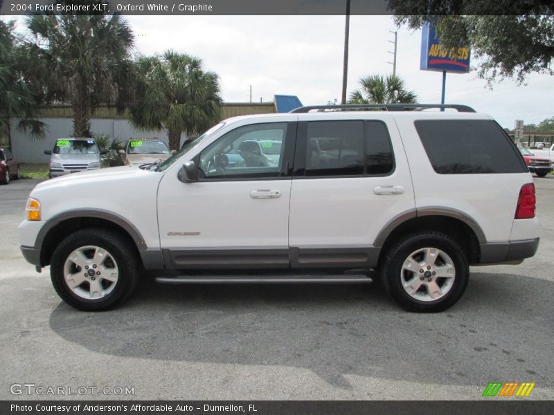 Oxford White / Graphite 2004 Ford Explorer XLT