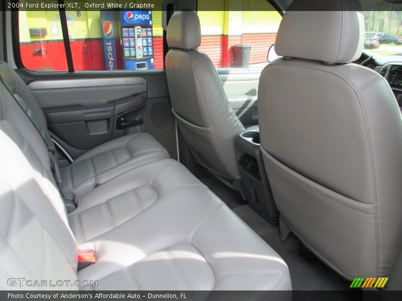 Oxford White / Graphite 2004 Ford Explorer XLT