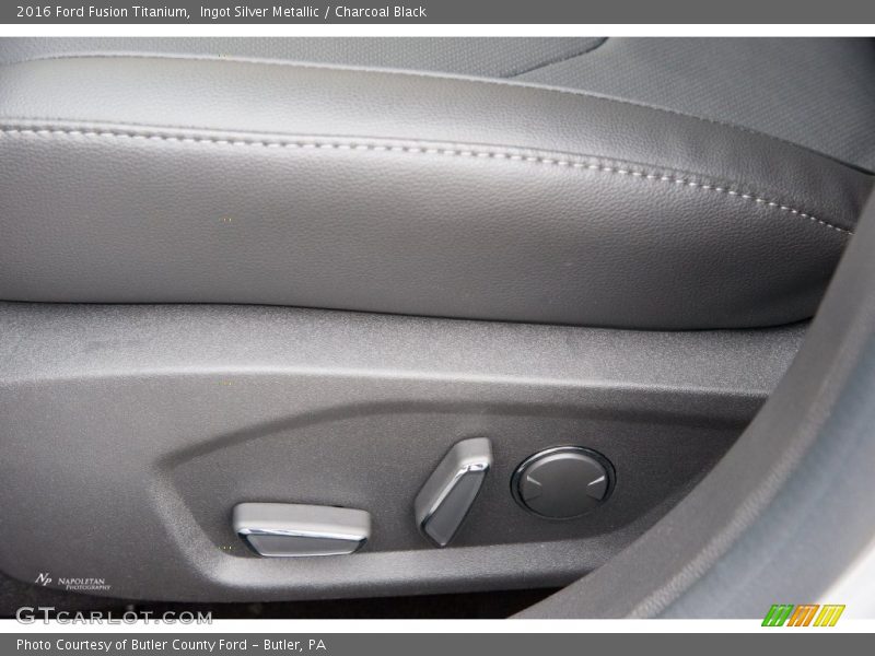 Ingot Silver Metallic / Charcoal Black 2016 Ford Fusion Titanium
