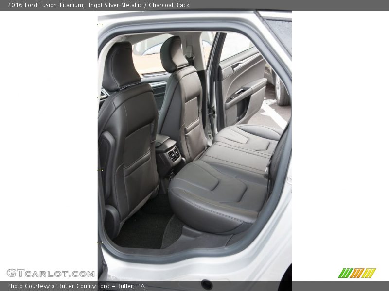 Ingot Silver Metallic / Charcoal Black 2016 Ford Fusion Titanium