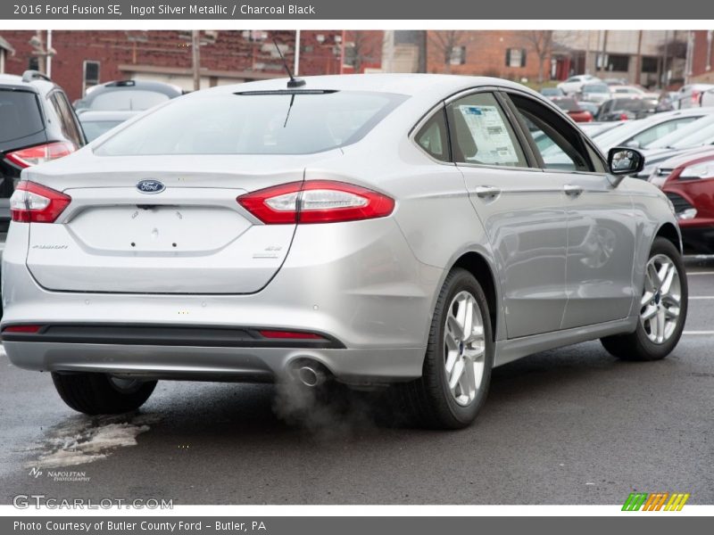 Ingot Silver Metallic / Charcoal Black 2016 Ford Fusion SE