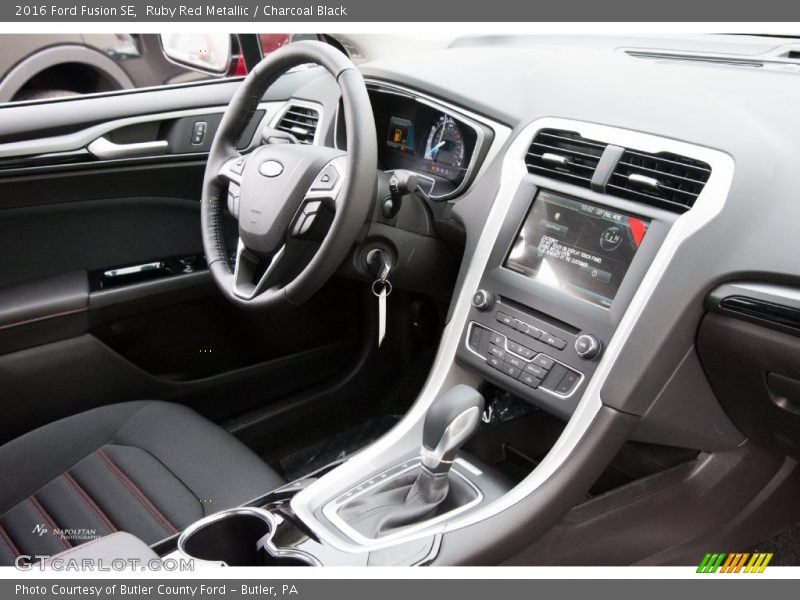 Ruby Red Metallic / Charcoal Black 2016 Ford Fusion SE