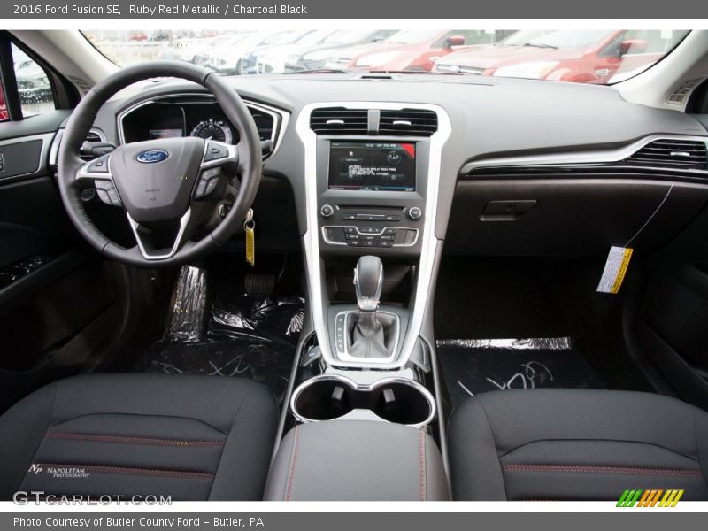 Ruby Red Metallic / Charcoal Black 2016 Ford Fusion SE