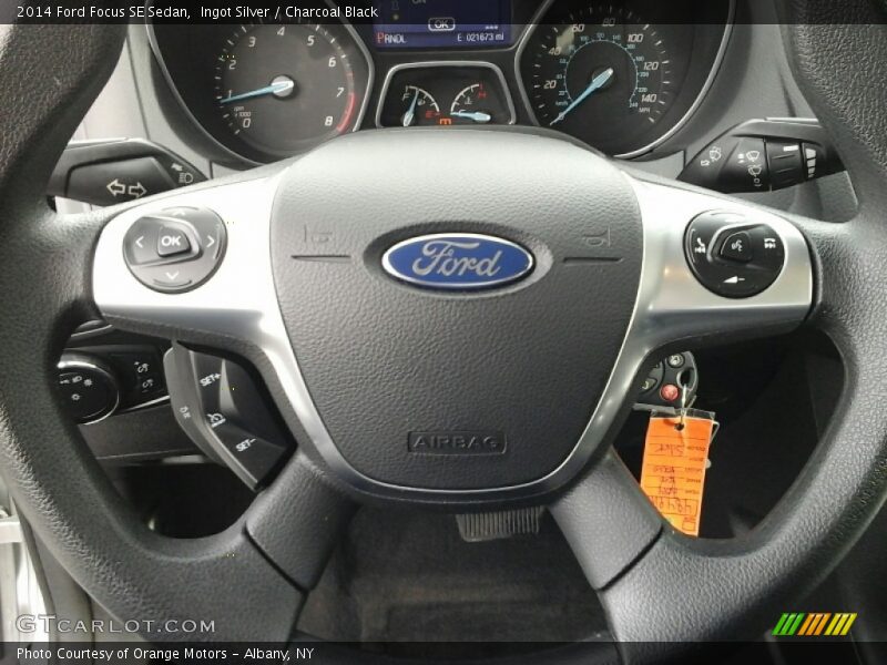 Ingot Silver / Charcoal Black 2014 Ford Focus SE Sedan