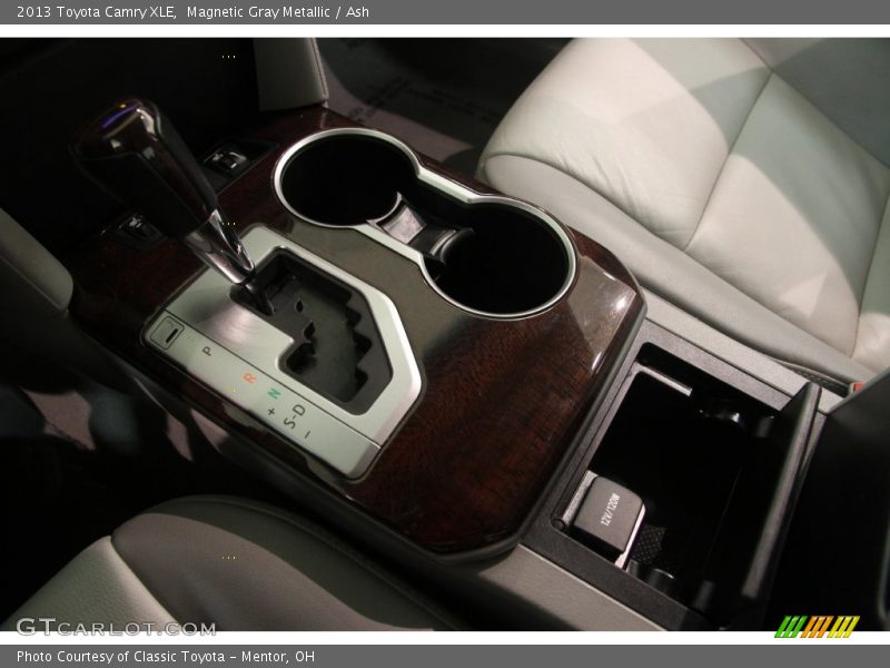 Magnetic Gray Metallic / Ash 2013 Toyota Camry XLE