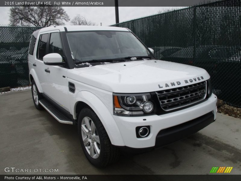 Fuji White / Almond/Arabica 2016 Land Rover LR4 HSE