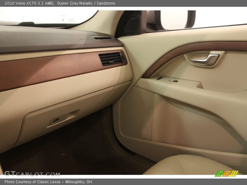 Oyster Grey Metallic / Sandstone 2010 Volvo XC70 3.2 AWD