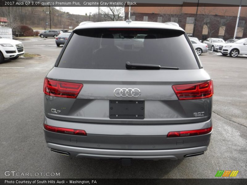 Graphite Gray Metallic / Black 2017 Audi Q7 3.0T quattro Premium Plus