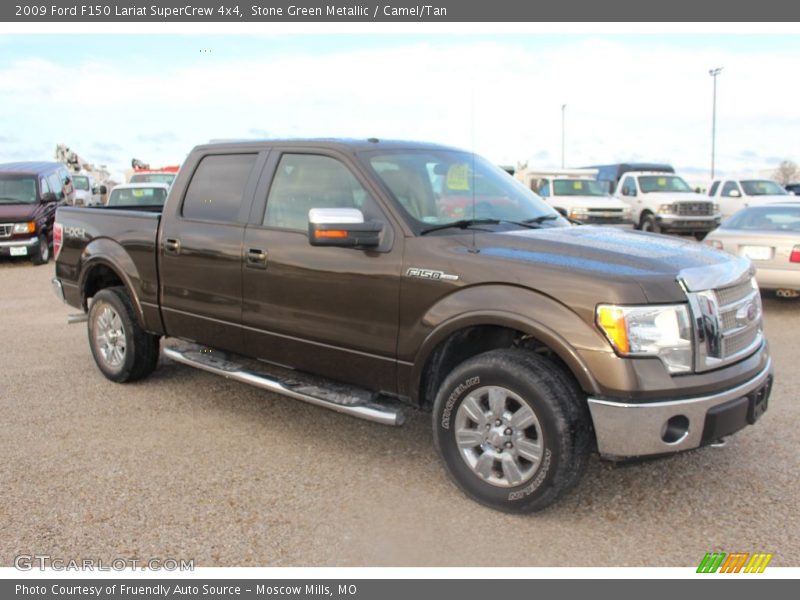 Front 3/4 View of 2009 F150 Lariat SuperCrew 4x4