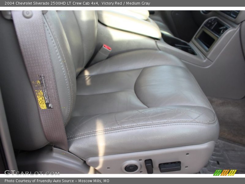 Victory Red / Medium Gray 2004 Chevrolet Silverado 2500HD LT Crew Cab 4x4