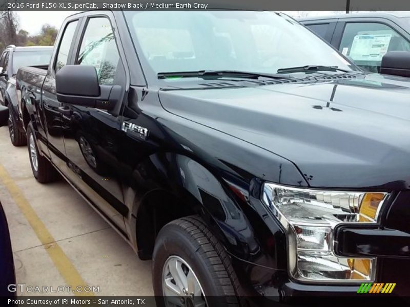 Shadow Black / Medium Earth Gray 2016 Ford F150 XL SuperCab