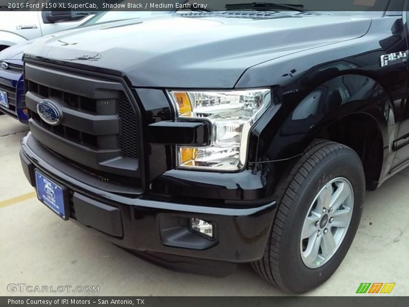 Shadow Black / Medium Earth Gray 2016 Ford F150 XL SuperCab