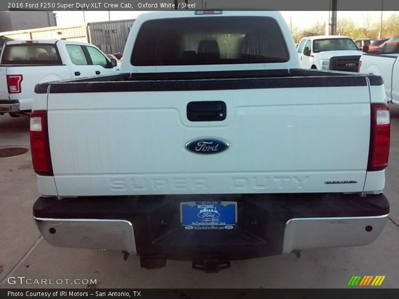 Oxford White / Steel 2016 Ford F250 Super Duty XLT Crew Cab