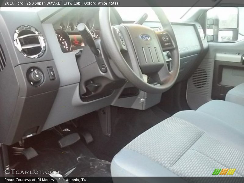 Oxford White / Steel 2016 Ford F250 Super Duty XLT Crew Cab