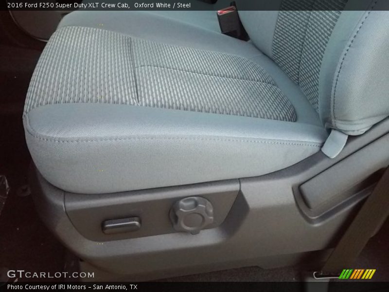 Oxford White / Steel 2016 Ford F250 Super Duty XLT Crew Cab