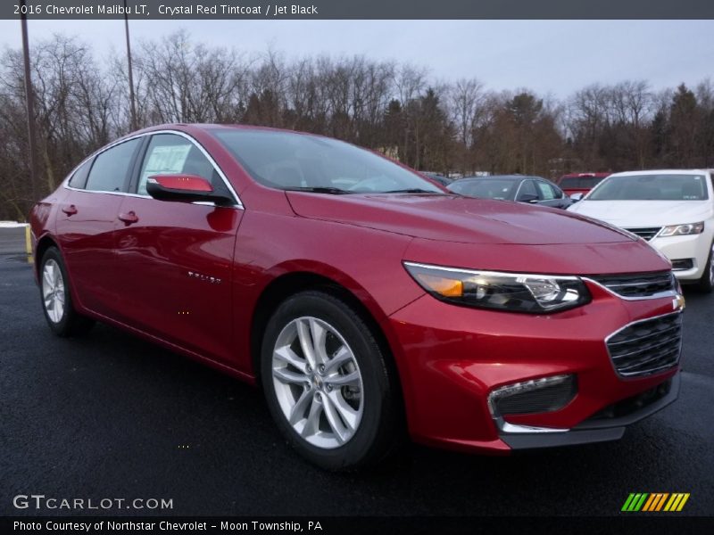Front 3/4 View of 2016 Malibu LT