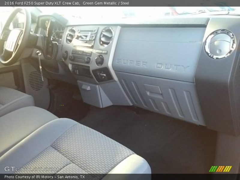 Green Gem Metallic / Steel 2016 Ford F250 Super Duty XLT Crew Cab