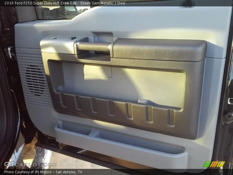 Green Gem Metallic / Steel 2016 Ford F250 Super Duty XLT Crew Cab