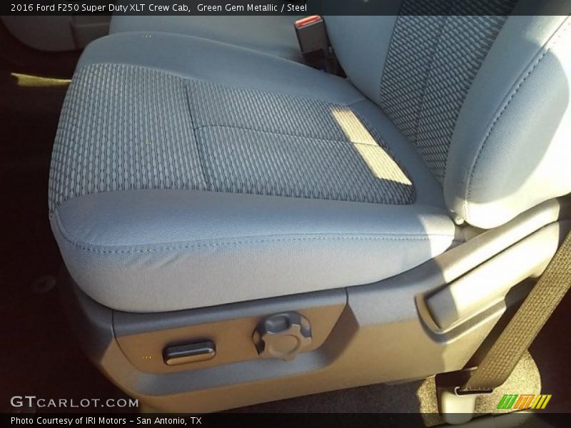 Green Gem Metallic / Steel 2016 Ford F250 Super Duty XLT Crew Cab