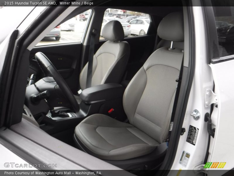 Winter White / Beige 2015 Hyundai Tucson SE AWD
