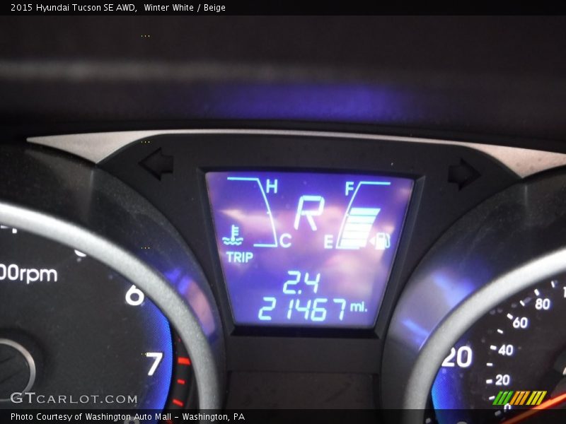 Winter White / Beige 2015 Hyundai Tucson SE AWD