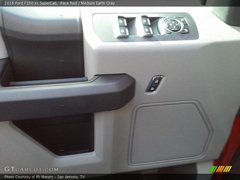 Race Red / Medium Earth Gray 2016 Ford F150 XL SuperCab