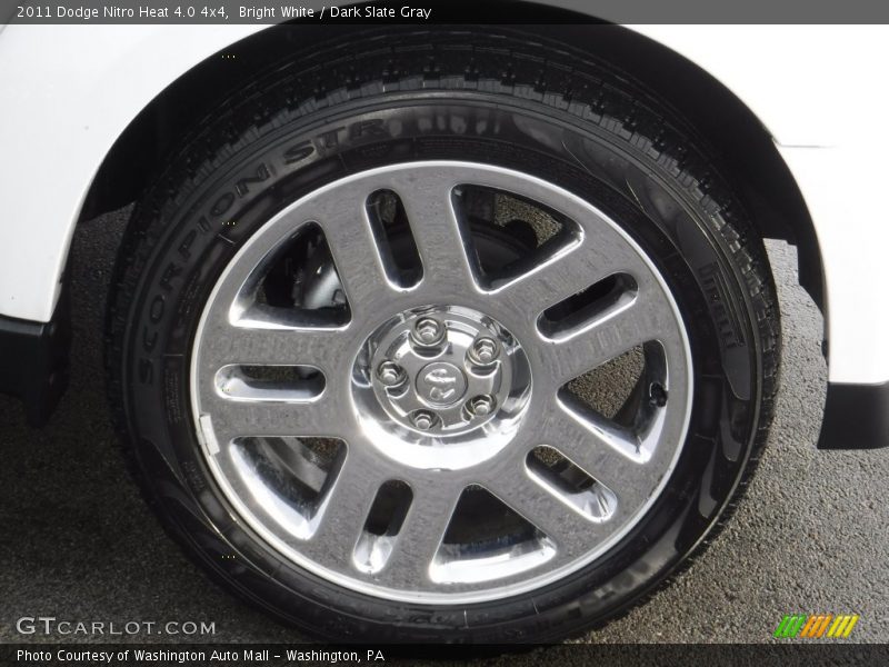 Bright White / Dark Slate Gray 2011 Dodge Nitro Heat 4.0 4x4
