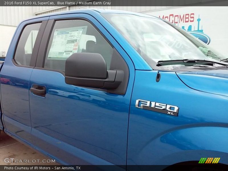 Blue Flame / Medium Earth Gray 2016 Ford F150 XL SuperCab