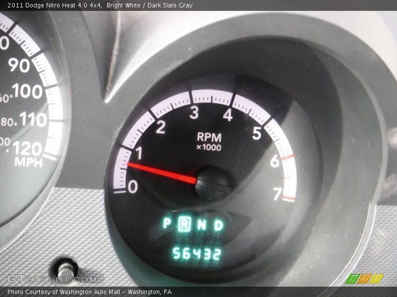 Bright White / Dark Slate Gray 2011 Dodge Nitro Heat 4.0 4x4
