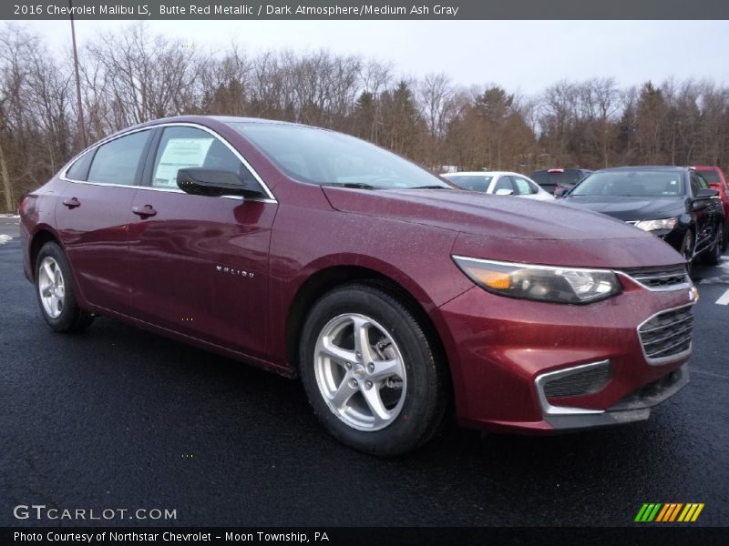 Front 3/4 View of 2016 Malibu LS