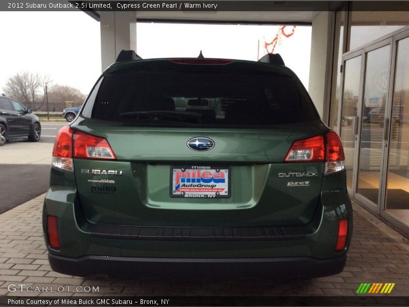 Cypress Green Pearl / Warm Ivory 2012 Subaru Outback 2.5i Limited