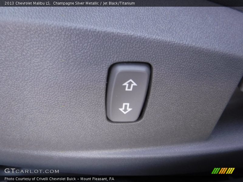 Champagne Silver Metallic / Jet Black/Titanium 2013 Chevrolet Malibu LS