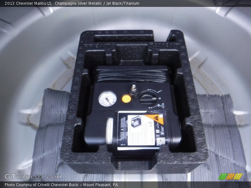 Champagne Silver Metallic / Jet Black/Titanium 2013 Chevrolet Malibu LS
