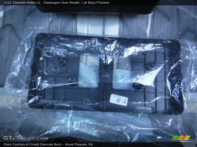 Champagne Silver Metallic / Jet Black/Titanium 2013 Chevrolet Malibu LS