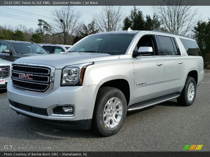 Front 3/4 View of 2016 Yukon XL SLE 4WD