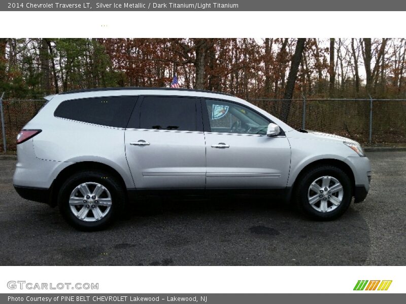 Silver Ice Metallic / Dark Titanium/Light Titanium 2014 Chevrolet Traverse LT