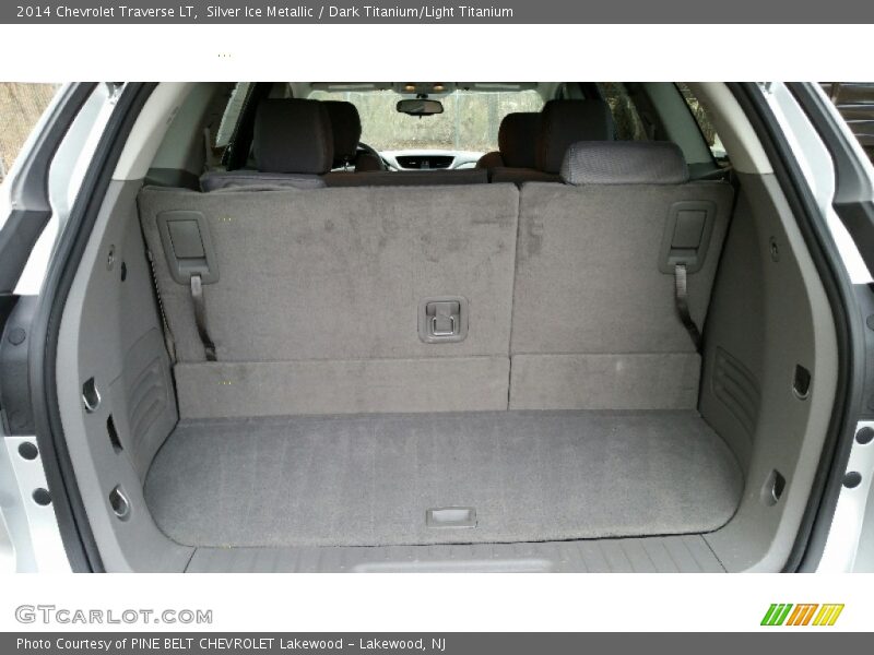 Silver Ice Metallic / Dark Titanium/Light Titanium 2014 Chevrolet Traverse LT