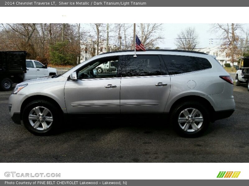 Silver Ice Metallic / Dark Titanium/Light Titanium 2014 Chevrolet Traverse LT