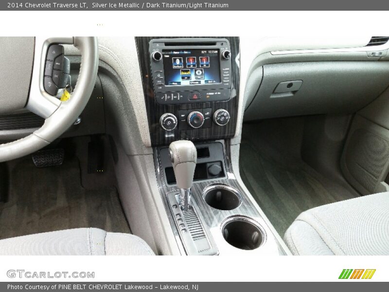 Silver Ice Metallic / Dark Titanium/Light Titanium 2014 Chevrolet Traverse LT