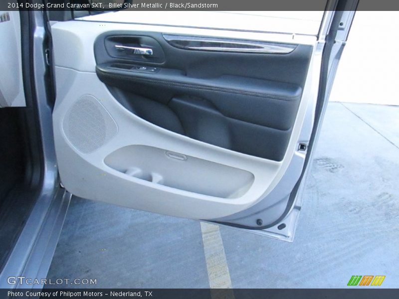 Billet Silver Metallic / Black/Sandstorm 2014 Dodge Grand Caravan SXT