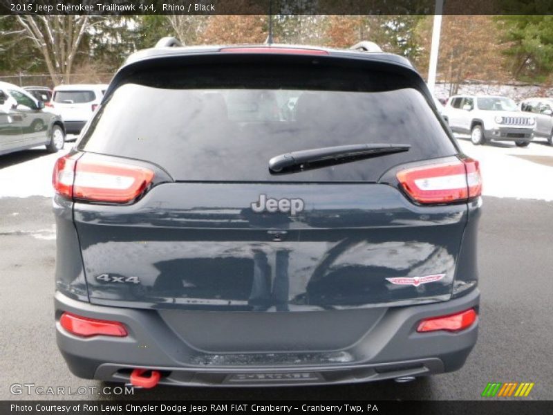 Rhino / Black 2016 Jeep Cherokee Trailhawk 4x4