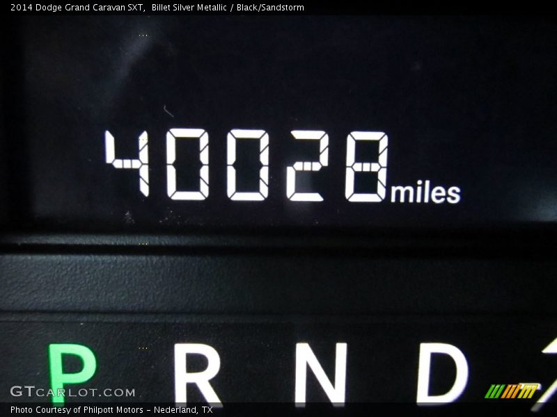 Billet Silver Metallic / Black/Sandstorm 2014 Dodge Grand Caravan SXT
