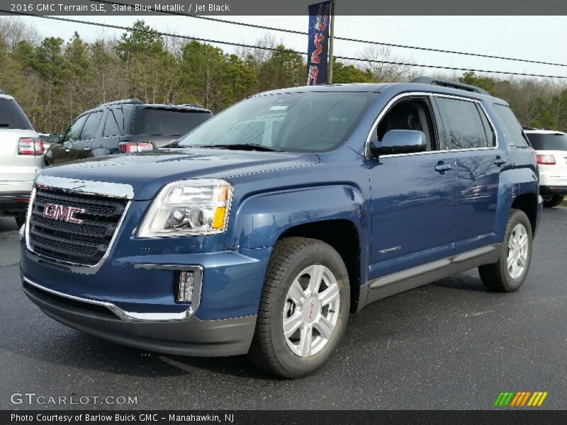 Front 3/4 View of 2016 Terrain SLE