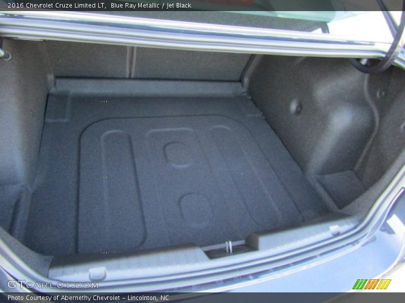 Blue Ray Metallic / Jet Black 2016 Chevrolet Cruze Limited LT