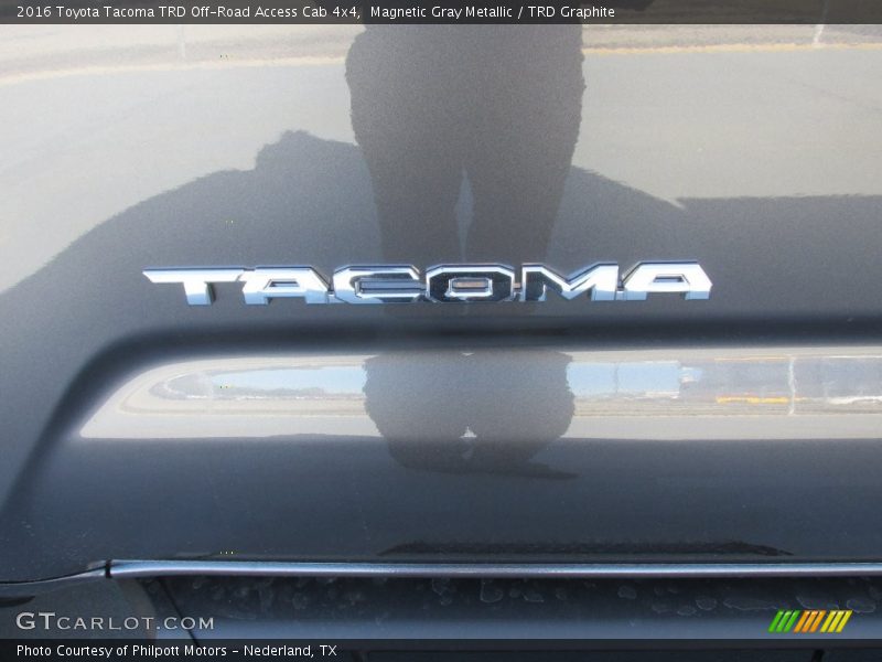 Magnetic Gray Metallic / TRD Graphite 2016 Toyota Tacoma TRD Off-Road Access Cab 4x4