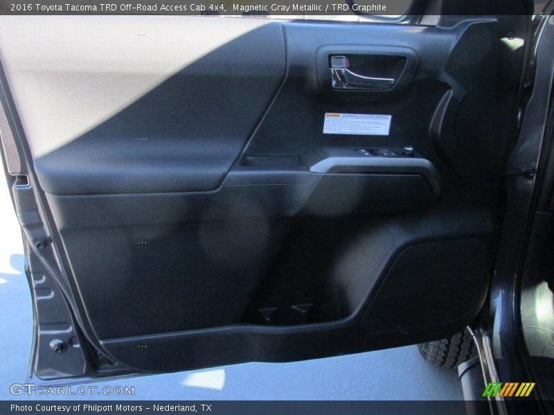 Magnetic Gray Metallic / TRD Graphite 2016 Toyota Tacoma TRD Off-Road Access Cab 4x4