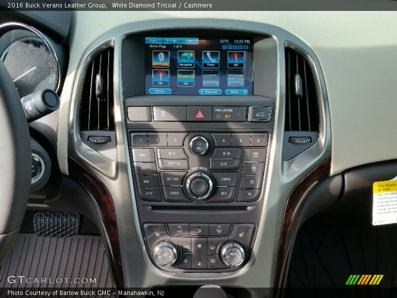 White Diamond Tricoat / Cashmere 2016 Buick Verano Leather Group