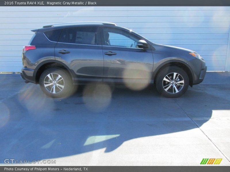 Magnetic Gray Metallic / Black 2016 Toyota RAV4 XLE